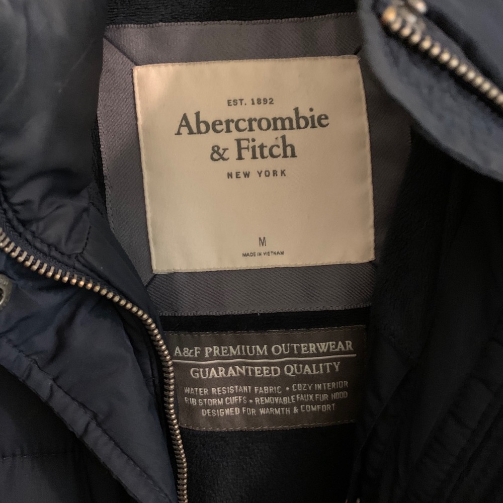Abercrombie & Fitch Navy Puffer Coat with Fur Hood - Picture 4 of 4
